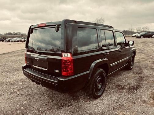 2007 Jeep Commander Sport