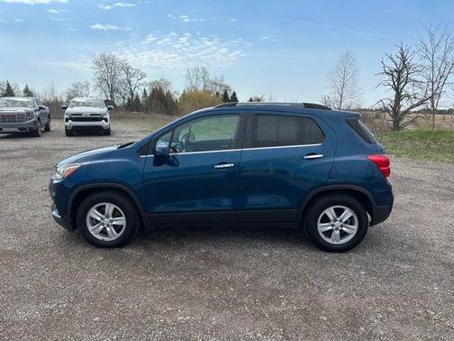 Pacific Blue Metallic 2019 Chevrolet Trax LT