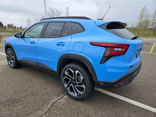 Fountain Blue 2024 Chevrolet Trax FWD 2RS