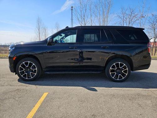 2023 Chevrolet Tahoe 4WD RST