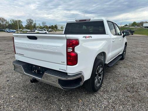 Summit White 2024 Chevrolet Silverado 1500 LT