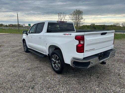 Summit White 2024 Chevrolet Silverado 1500 LT