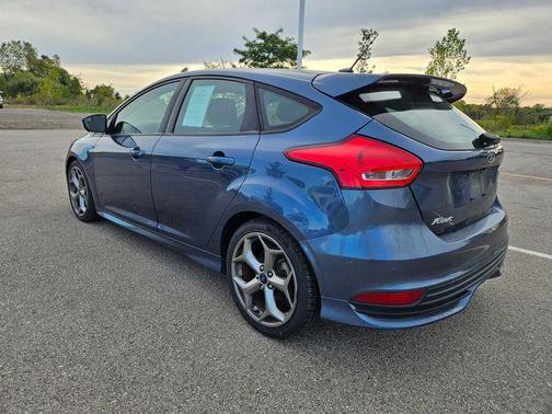 2018 Ford Focus ST 