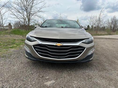 2022 Chevrolet Malibu FWD LT