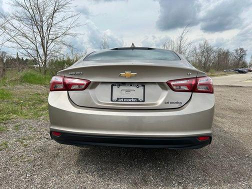2022 Chevrolet Malibu FWD LT