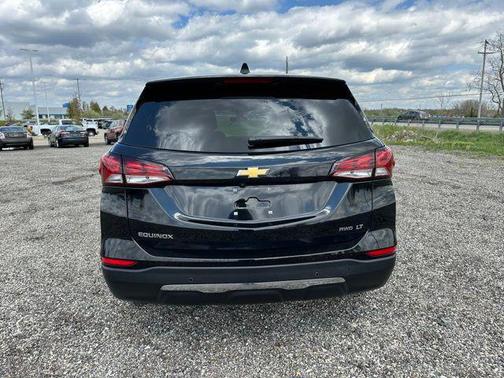 Mosaic Black Metallic 2024 Chevrolet Equinox 1LT