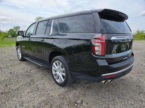 2024 Chevrolet Suburban 4WD High Country