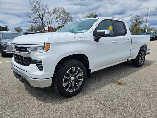 Summit White 2023 Chevrolet Silverado 1500 LT