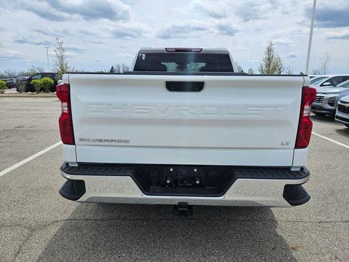 Summit White 2023 Chevrolet Silverado 1500 LT
