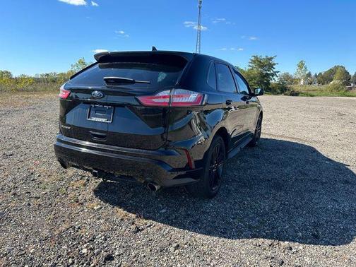 2020 Ford Edge ST