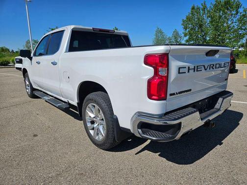 Iridescent Pearl Tricoat 2022 Chevrolet Silverado 1500 Limited LTZ