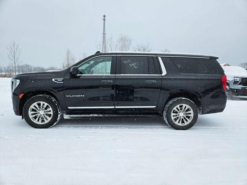 2024 GMC Yukon XL SLT