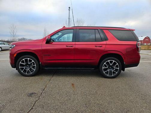2022 Chevrolet Tahoe 4WD RST