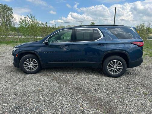 2022 Chevrolet Traverse LT Cloth