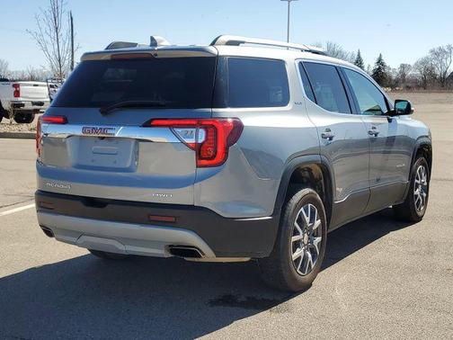 2023 GMC Acadia AWD SLT