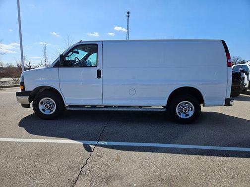 2023 GMC Savana 2500 Work Van