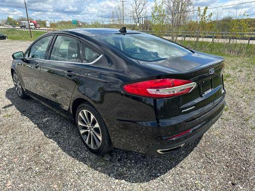 2020 Ford Fusion SE