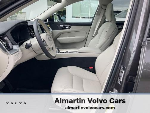 2025 Volvo XC60 Plug-In Hybrid T8 Core