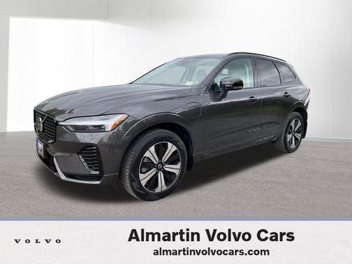 2025 Volvo XC60 Plug-In Hybrid T8 Core