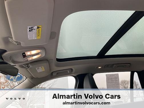 2024 Volvo XC90 Core