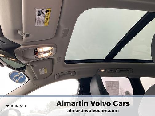 2025 Volvo XC60 Plus