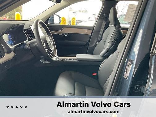 2025 Volvo XC90 Plus