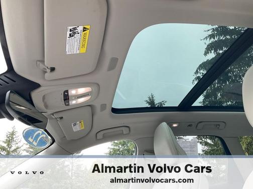2022 Volvo XC60 B5 FWD Inscription