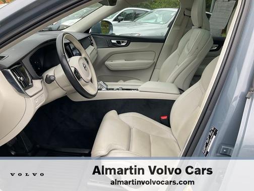 2022 Volvo XC60 B5 FWD Inscription