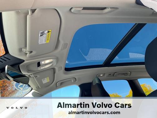 2023 Volvo XC60 B5 AWD Plus Dark