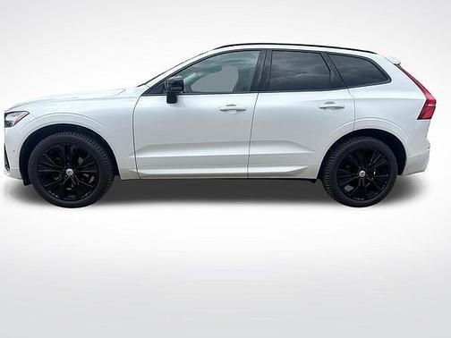 2023 Volvo XC60 Plus
