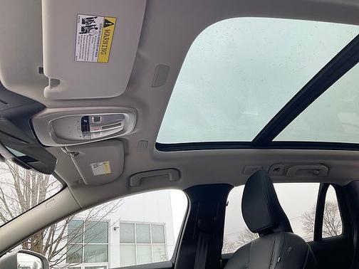 2025 Volvo V60 Cross Country Plus