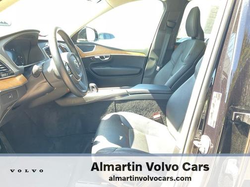2023 Volvo XC90 B5 AWD Plus