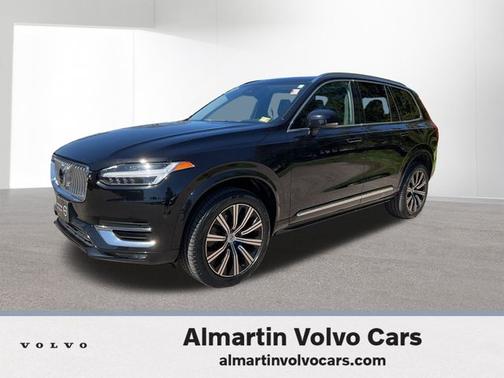 2023 Volvo XC90 B5 AWD Plus