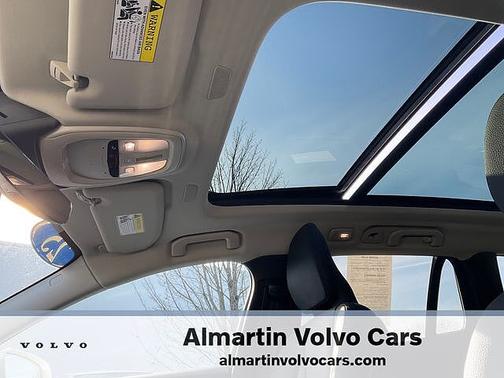 2025 Volvo V60 Cross Country Plus