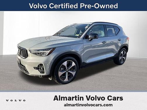2025 Volvo XC40 Plus