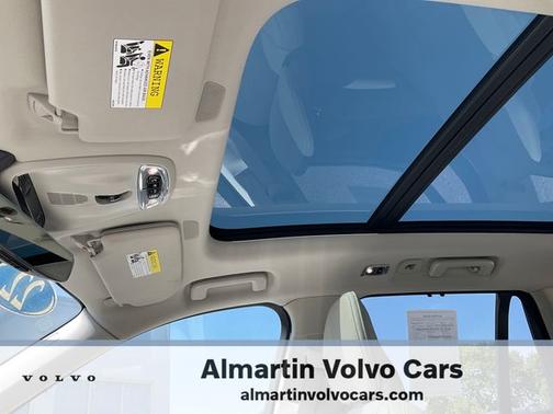 2022 Volvo XC90 Recharge Plug-In Hybrid T8 Inscription Extended Range 6P
