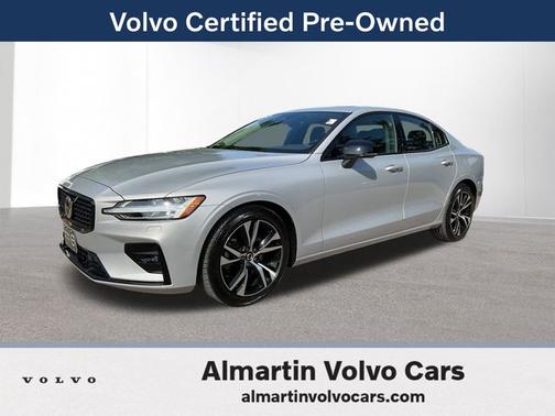 2025 Volvo S60 B5 Core