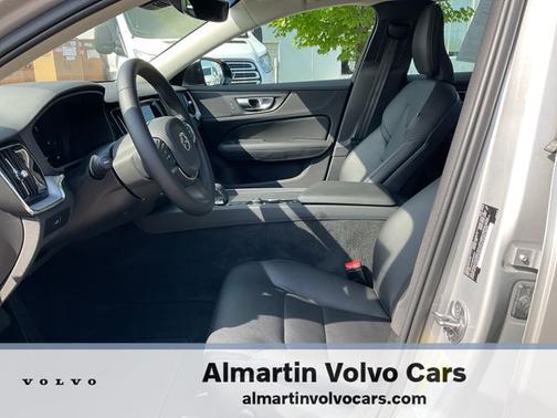 2025 Volvo S60 B5 Core