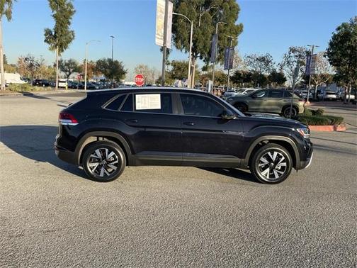 2023 Volkswagen Atlas Cross Sport 2.0T SE