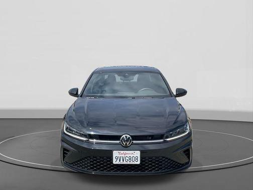 Deep Black Pearl Effect 2026 Volkswagen Jetta 1.5T Sport