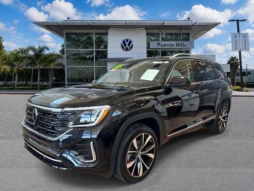 Deep Black Pearl Effect 2025 Volkswagen Atlas 2.0T SEL Premium R-Line