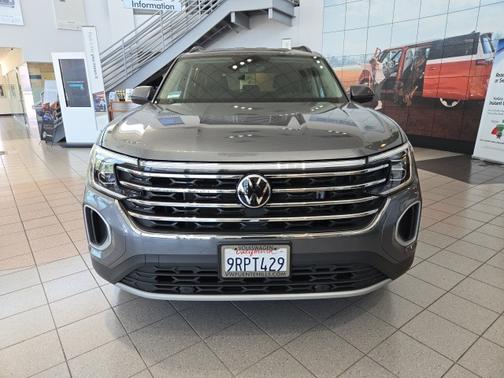 2025 Volkswagen Atlas 2.0T SE