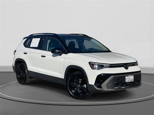 2025 Volkswagen Taos 1.5T SE Black