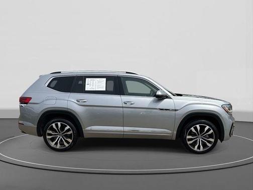 2023 Volkswagen Atlas 3.6L SEL Premium R-Line