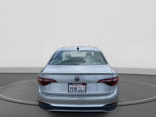 Pyrite Silver Metallic 2023 Volkswagen Jetta 1.5T SE