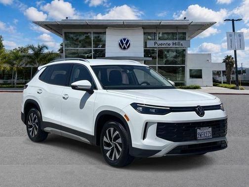 Pure White 2026 Volkswagen Tiguan 2.0T S