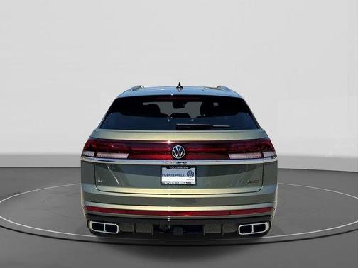 Green 2026 Volkswagen Atlas Cross Sport 2.0T SEL Premium R-Line
