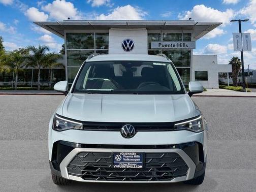 Monument Gray 2026 Volkswagen Taos 1.5T SE