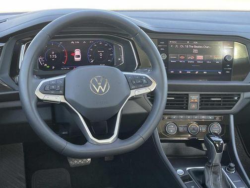 Rising Blue Metallic 2022 Volkswagen Jetta 1.5T SEL