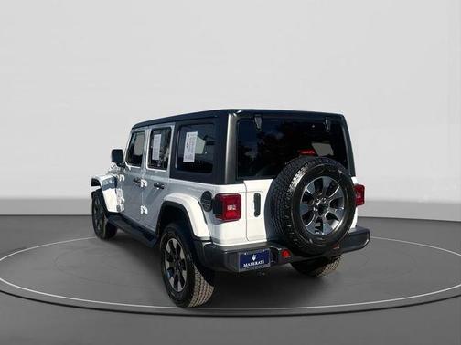 Bright White Clearcoat 2023 Jeep Wrangler Sahara